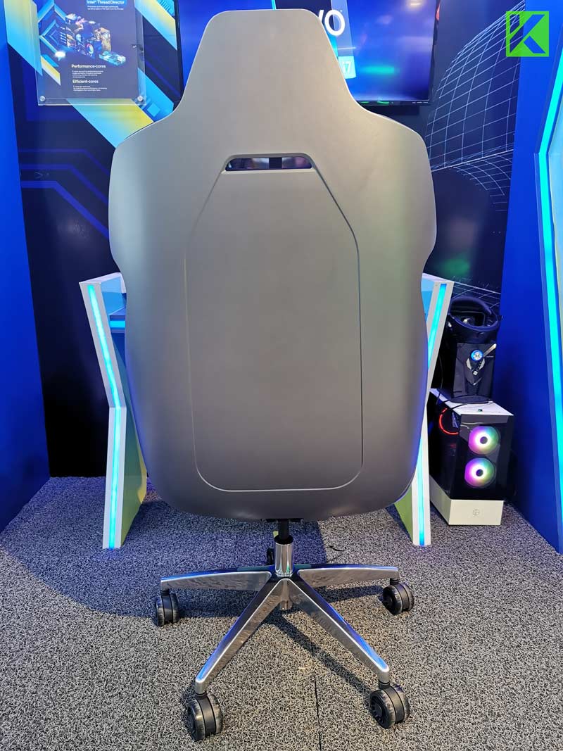 Review ThermalTake Gaming Chair Argent E700 Space Grey