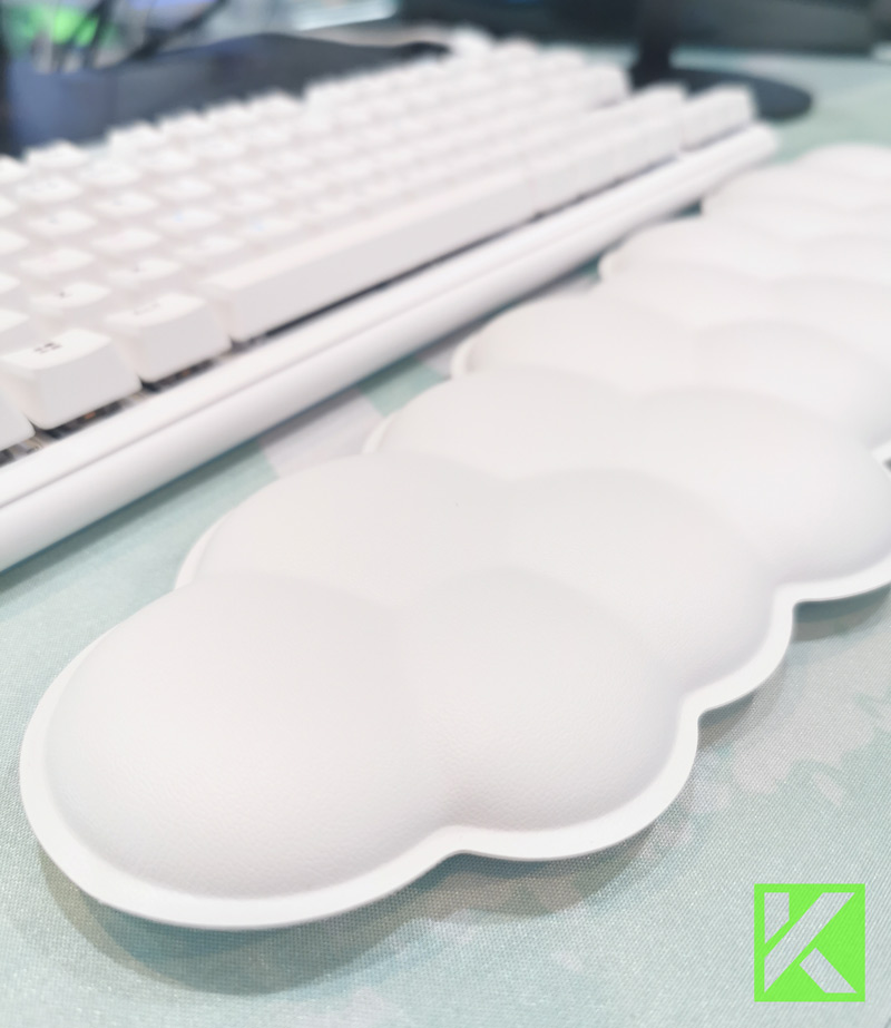 Review Logitech G715 Wireless Keyboard Gaming (Aurora Collection)