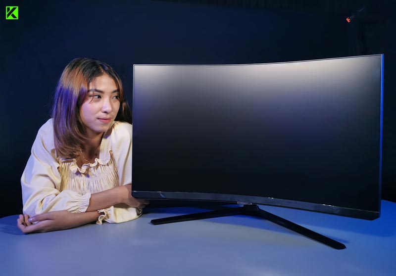 Review Monitor Samsung ODYSSEY G8 32