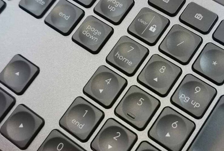 Review Logitech MX Keys