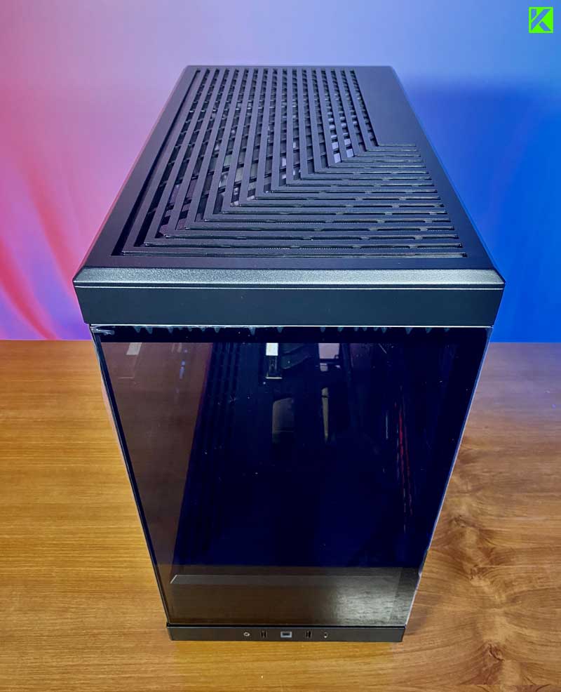 Review Casing PC HYTE Y40