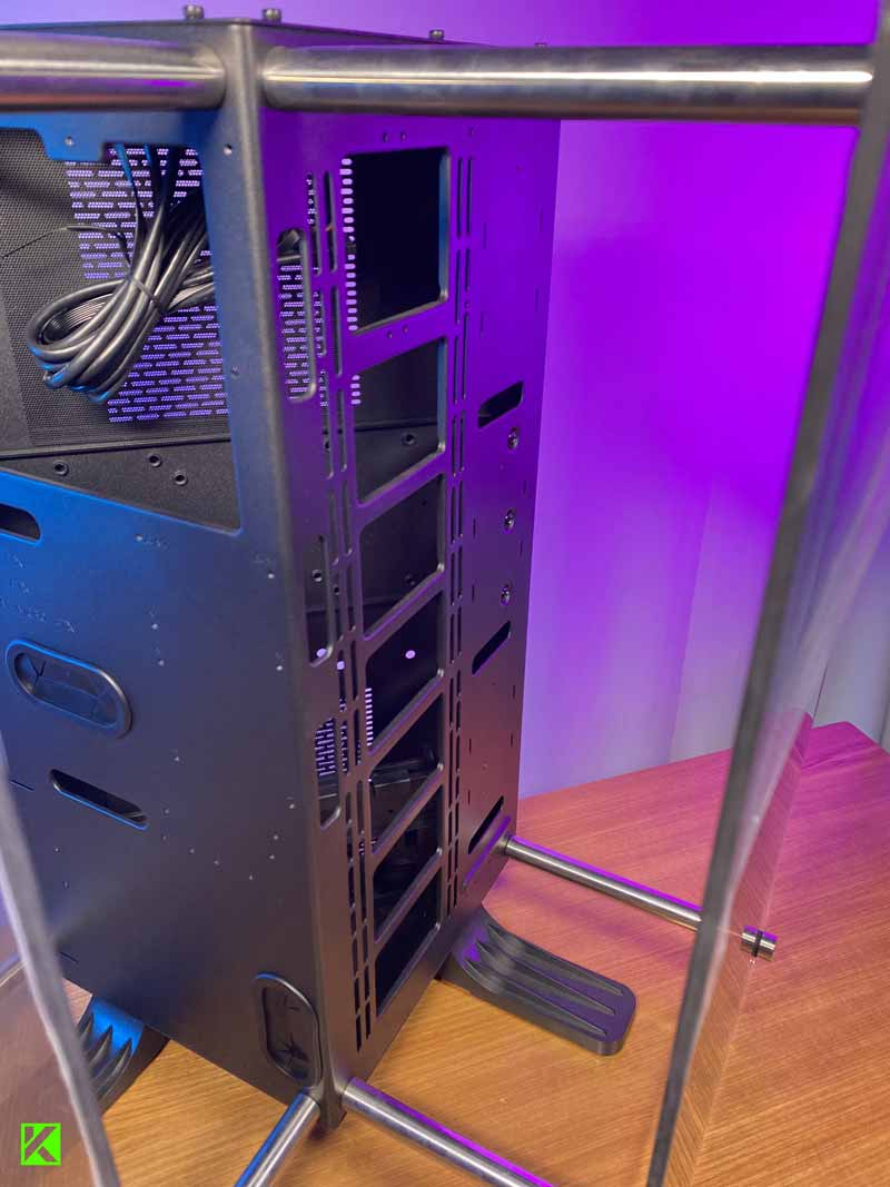 Review THERMALTAKE Core P90 Tempered Glass Edition