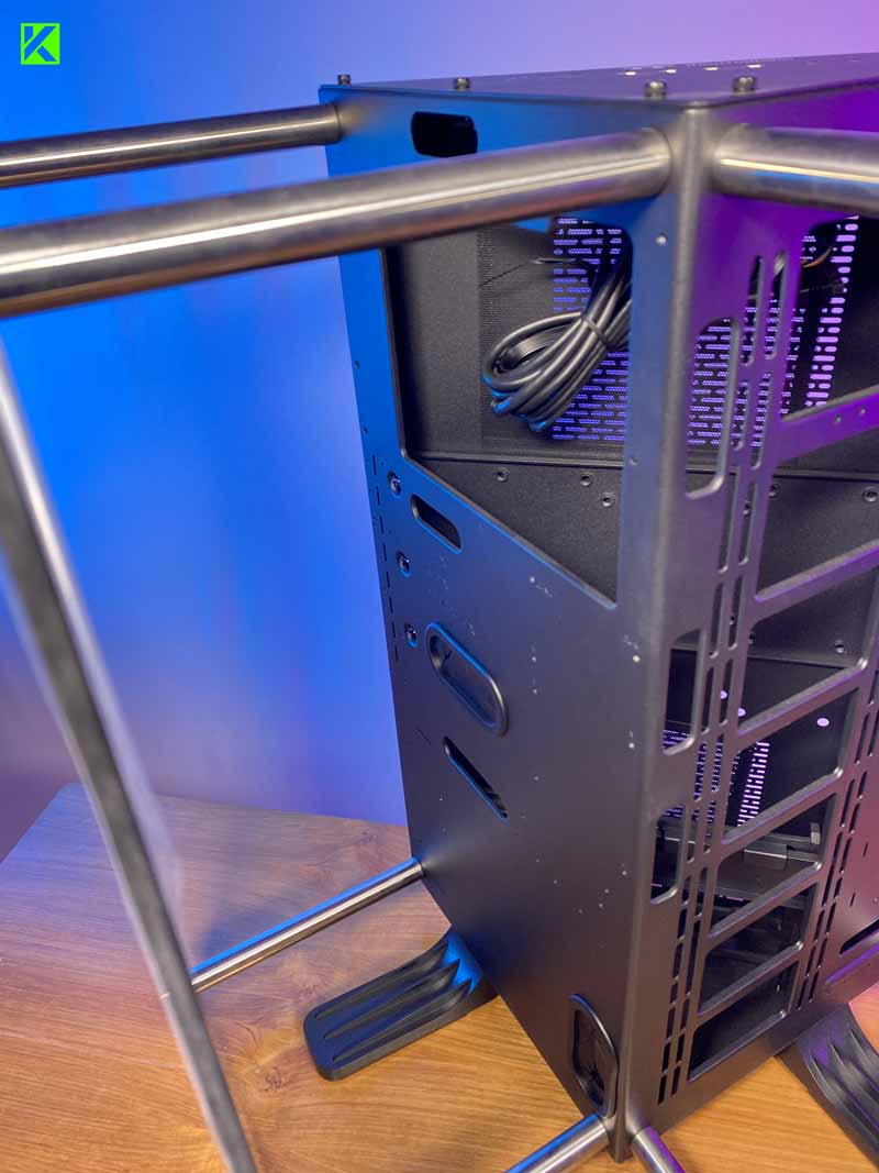 Review THERMALTAKE Core P90 Tempered Glass Edition