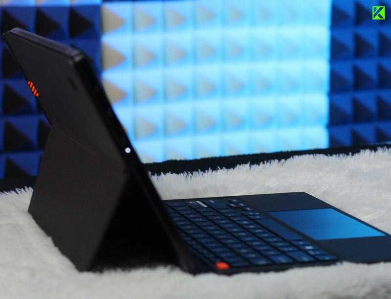 Review ASUS Vivobook T3304G