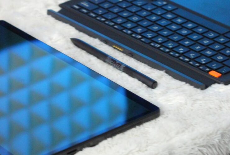 Review ASUS Vivobook T3304G