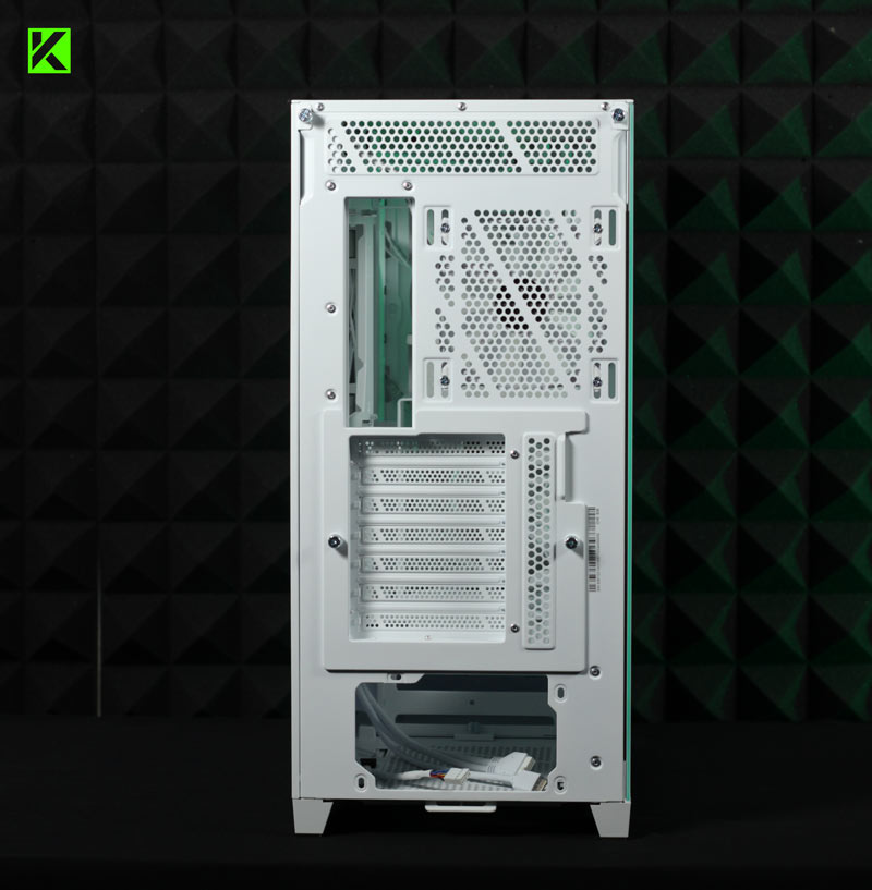 Review Casing MSI MPG Gungnir 300R