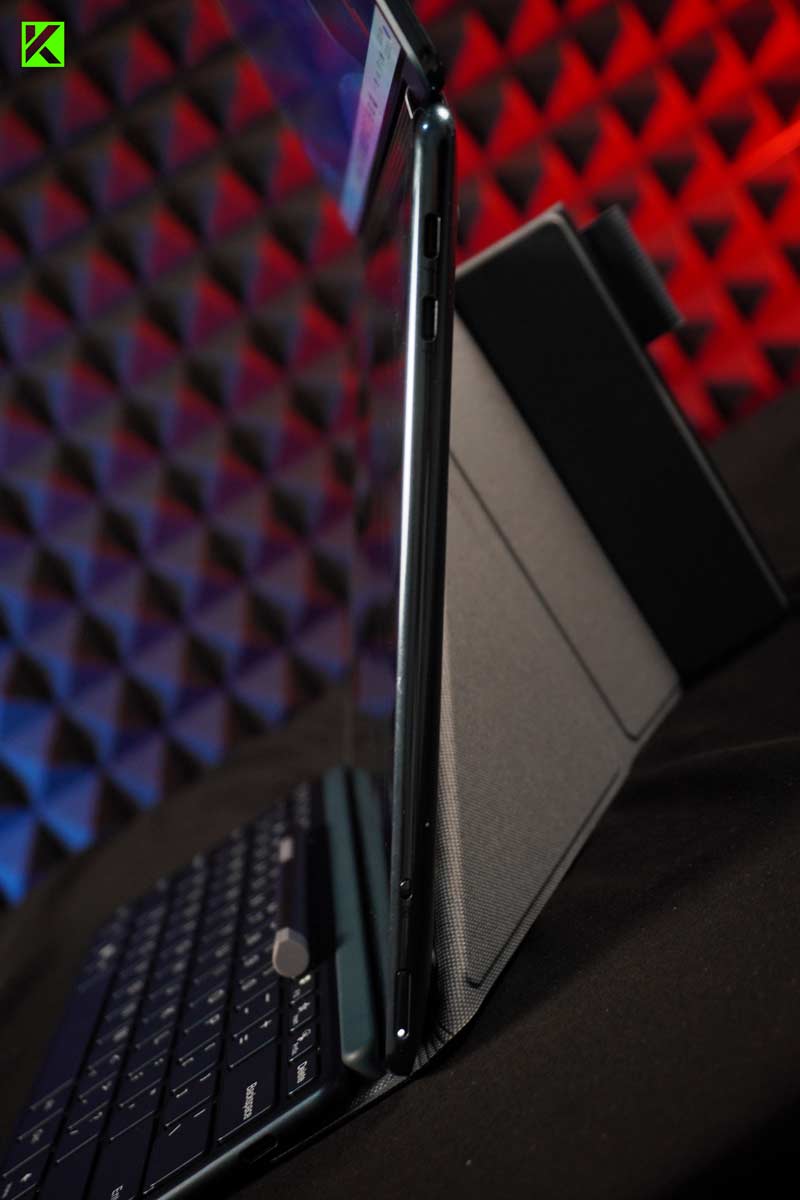 Review Lenovo Yoga Book 9i