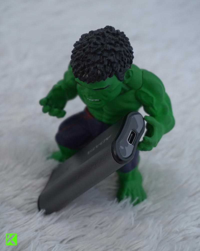 Review Elite SE880 External Solid State Drive