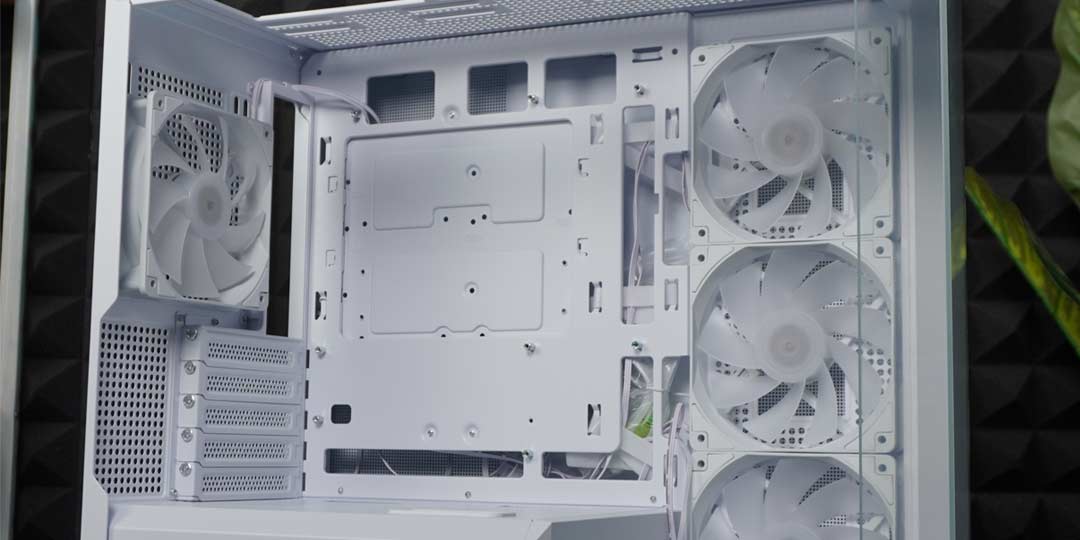 Review MSI MAG PANO M100R PZ