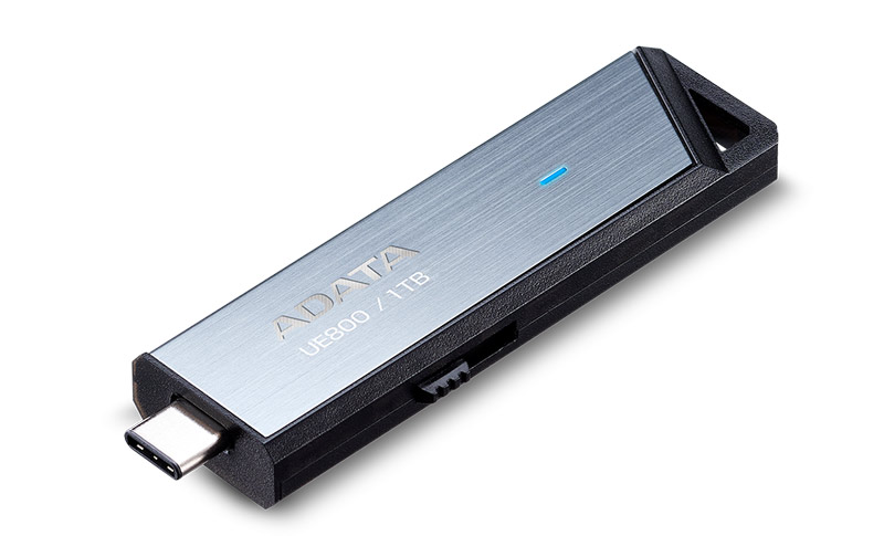 Review ADATA UE800