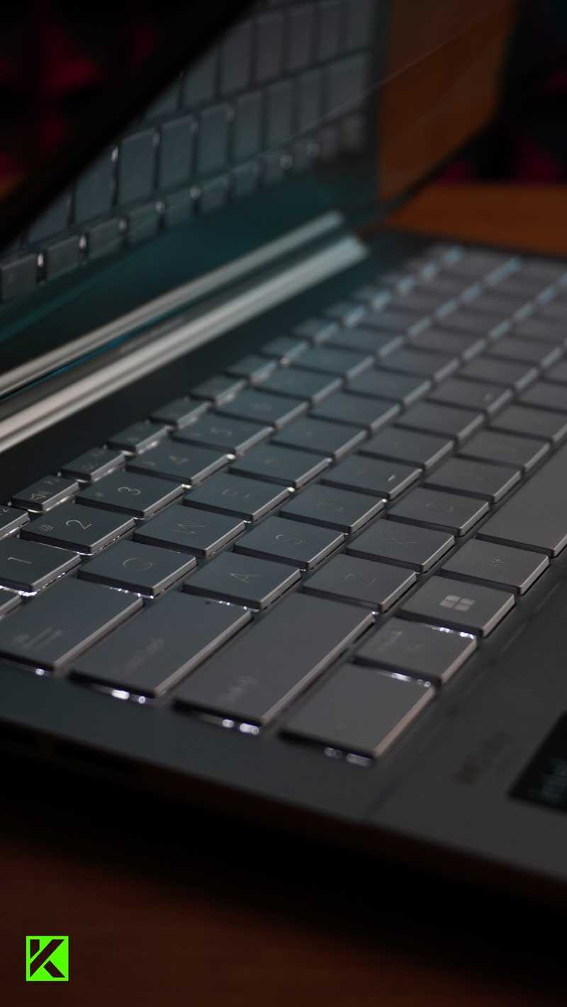 Review ASUS Zenbook 14 OLED UX3405MA