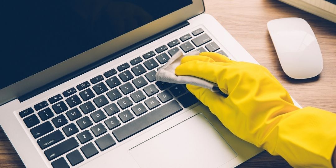 Cara Membersihkan Keyboard Laptop