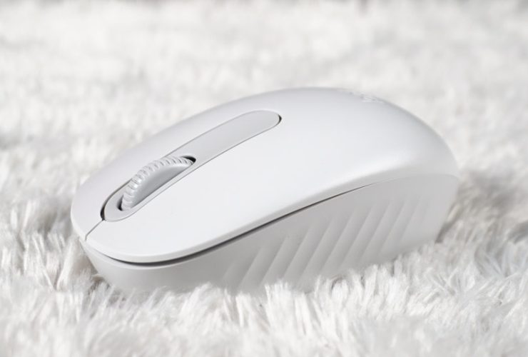 Review Logitech M196