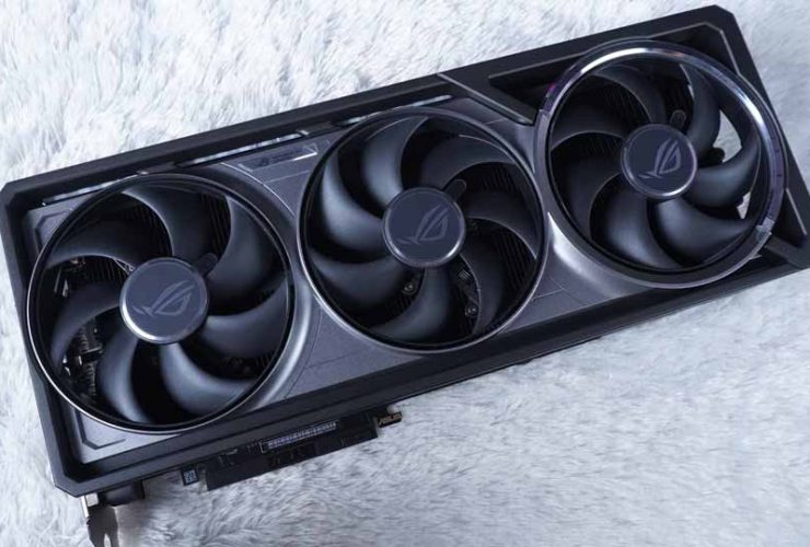 Review ASUS ROG Astral RTX 5090