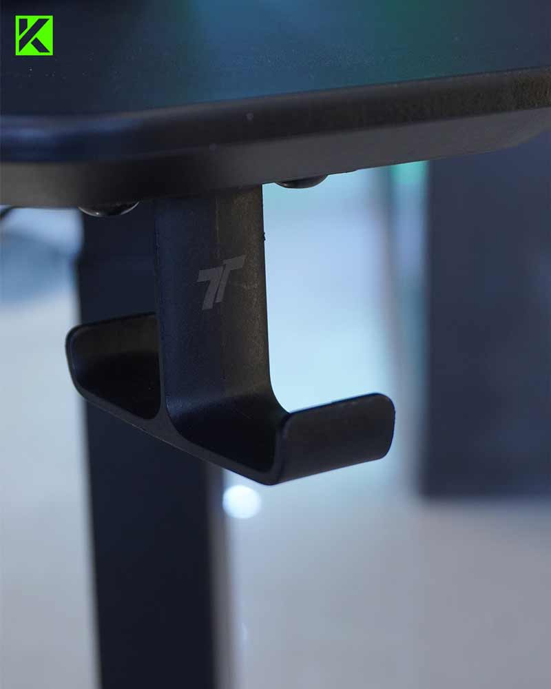 Review TTRacing TITUS X Smart Desk!