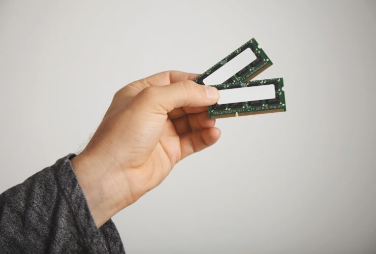 Cara Aman Upgrade RAM Laptop